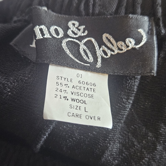 Vintage 80s Hino & Malee Black Quilted Wool Blend Skirt Set, Top (M) Skirt (L) - Picture 7 of 7